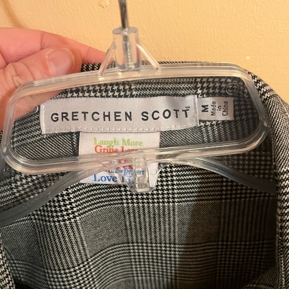 LAST CHANCE | Gretchen Scott Designs Wall Streeter Priss Blouse in Black/White - Picture 6 of 8
